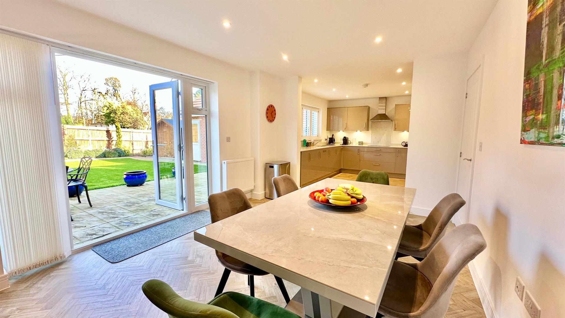 4 bed property in Levett Gardens, St Leonards On Sea